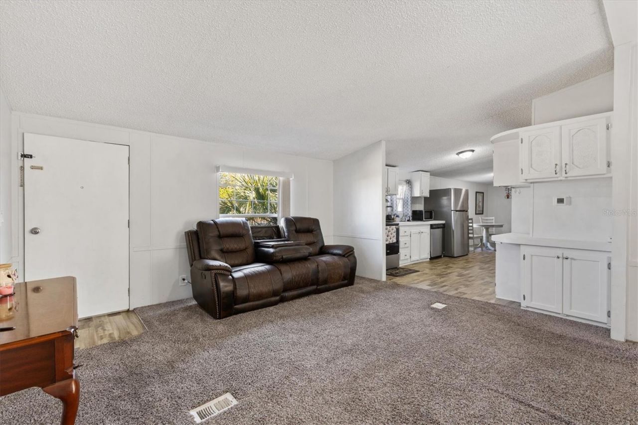 8185 County Road 109, Lady Lake, FL 32159 Photo