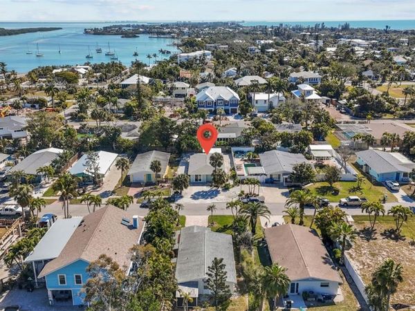 690 FOX STREET, LONGBOAT KEY, FL 34228