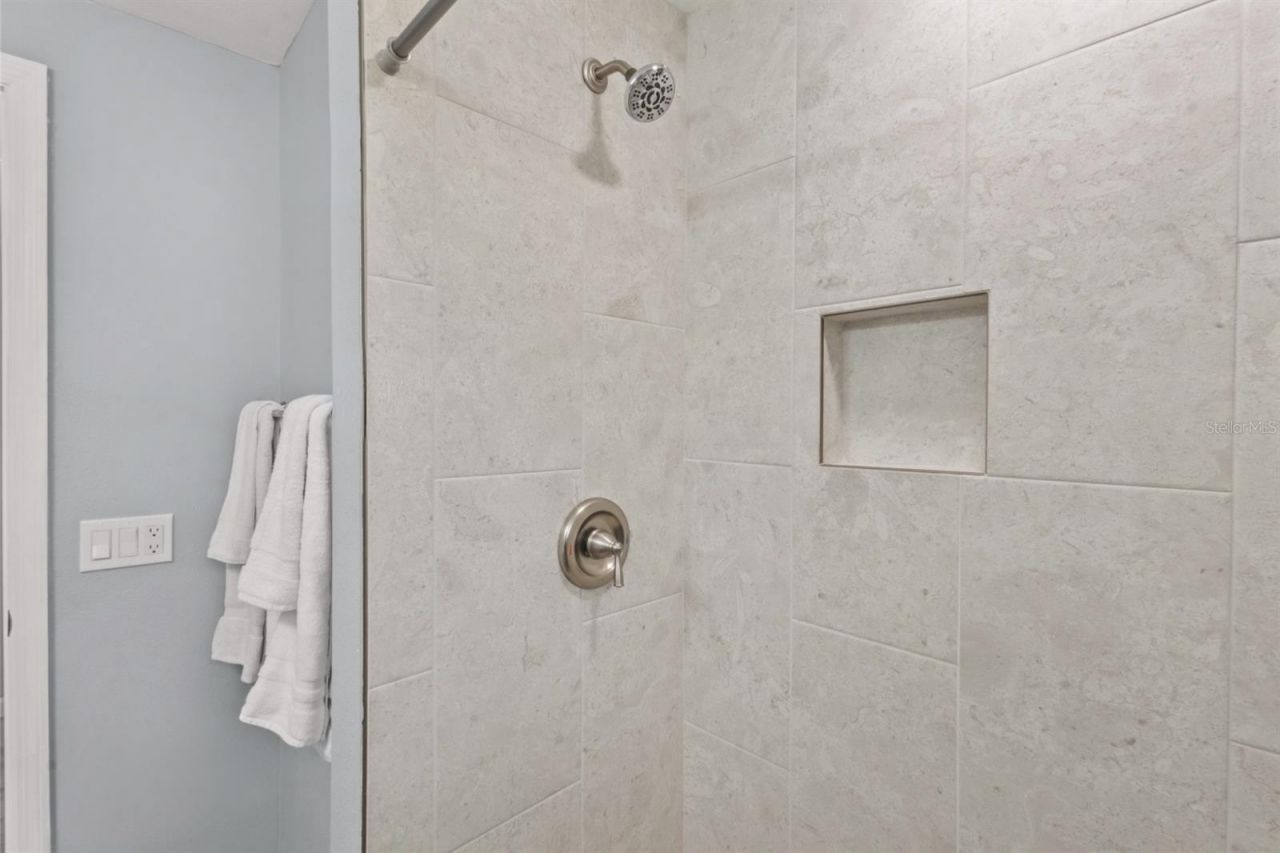 690 Fox Street, Longboat Key, FL 34228 Photo