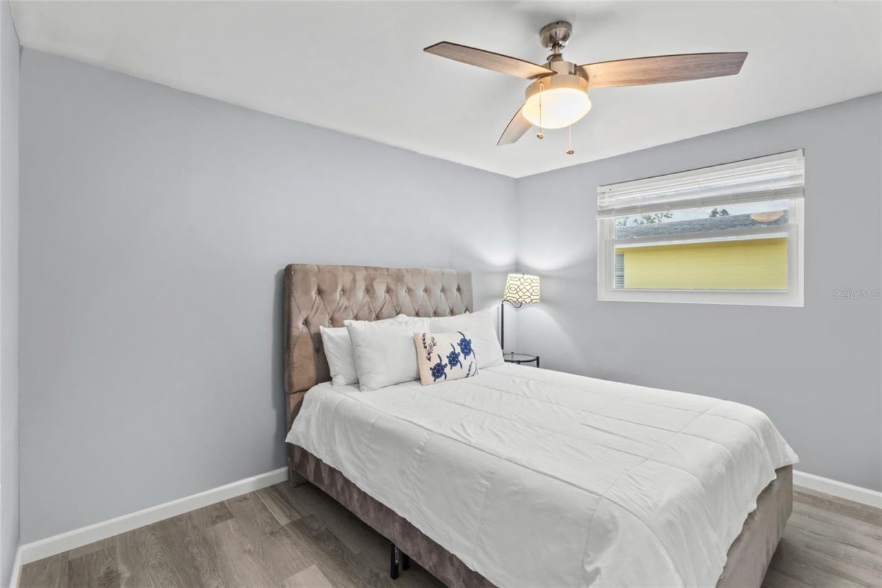 690 Fox Street, Longboat Key, FL 34228 Photo