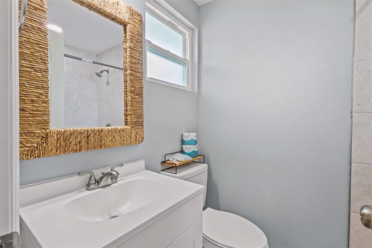 690 Fox Street, Longboat Key, FL 34228 Photo