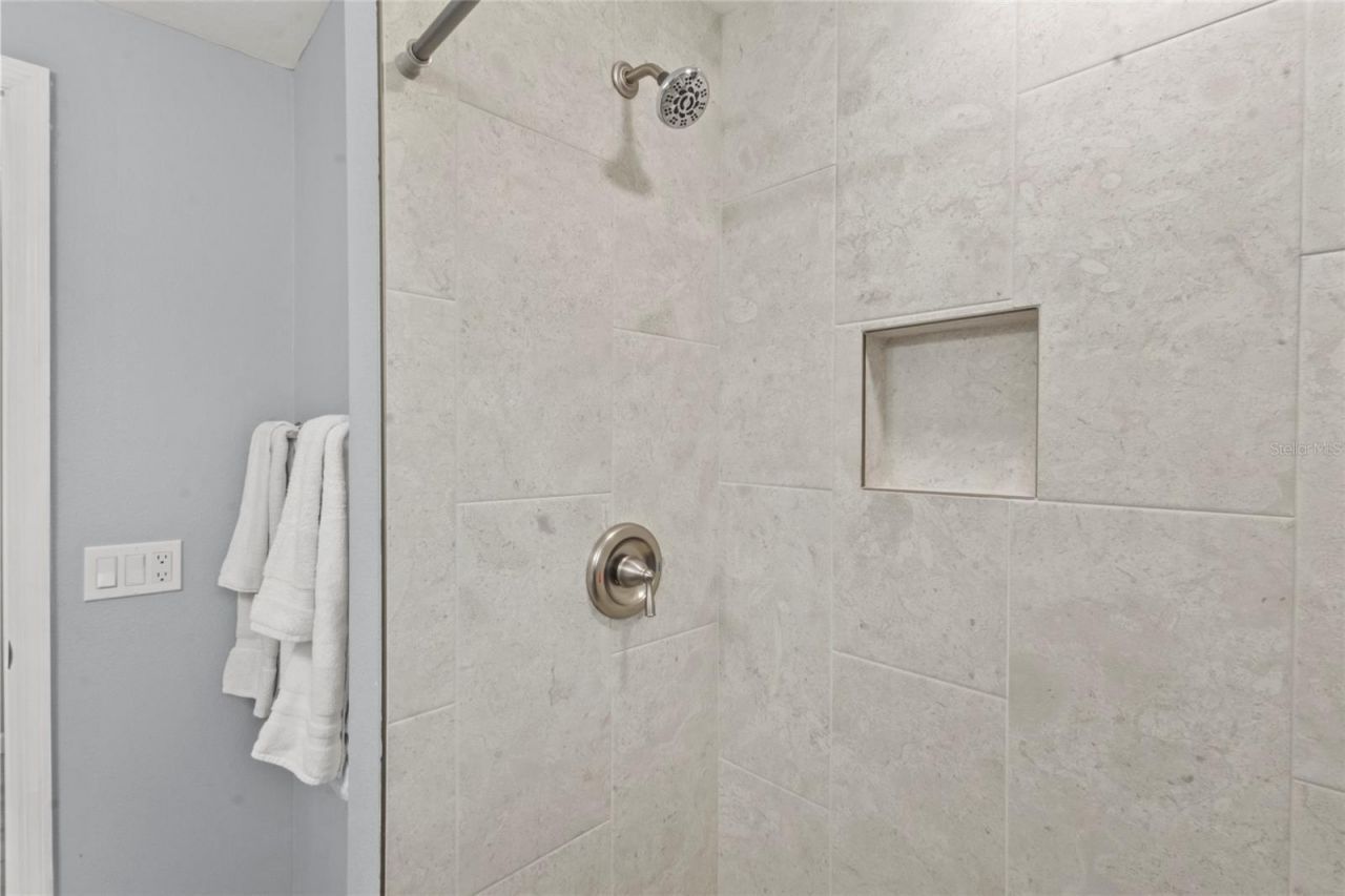 690 Fox Street, Longboat Key, FL 34228 Photo
