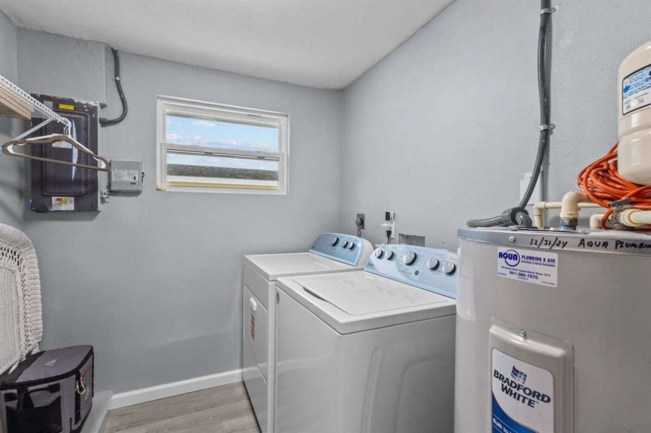 690 Fox Street, Longboat Key, FL 34228 Photo