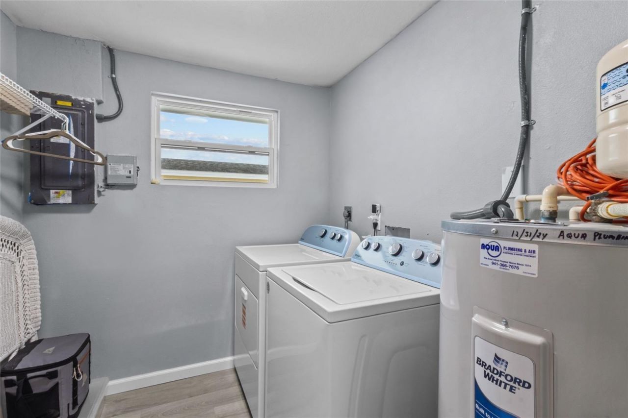 690 Fox Street, Longboat Key, FL 34228 Photo