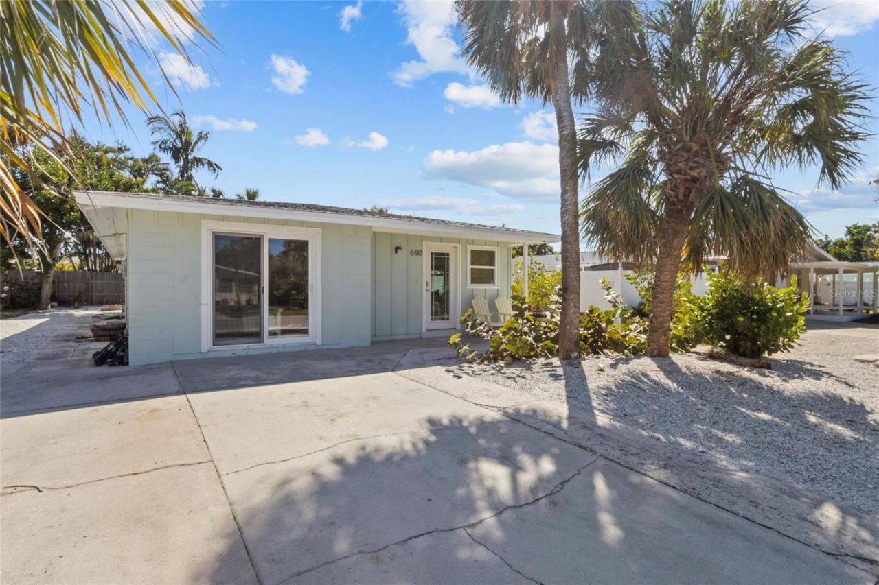 690 Fox Street, Longboat Key, FL 34228 Photo