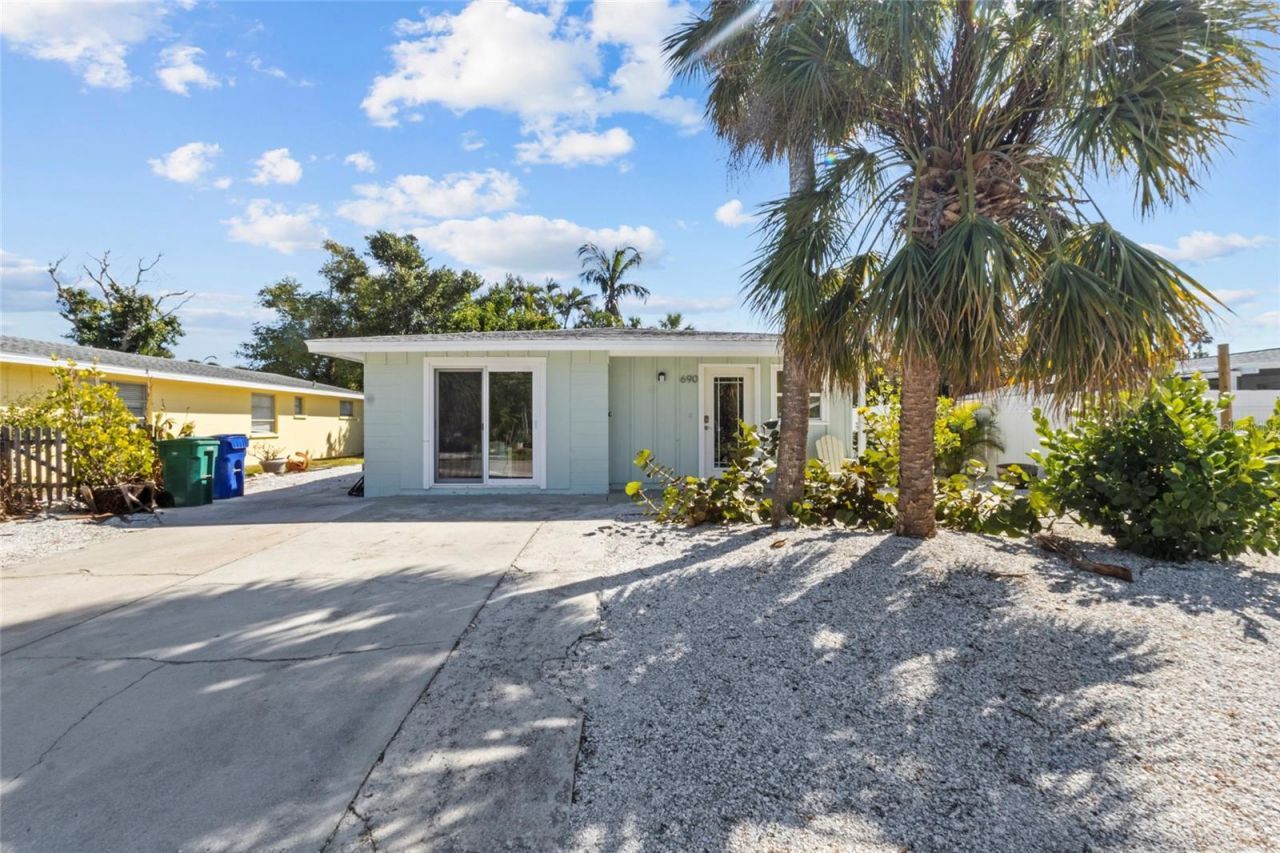 690 Fox Street, Longboat Key, FL 34228 Photo