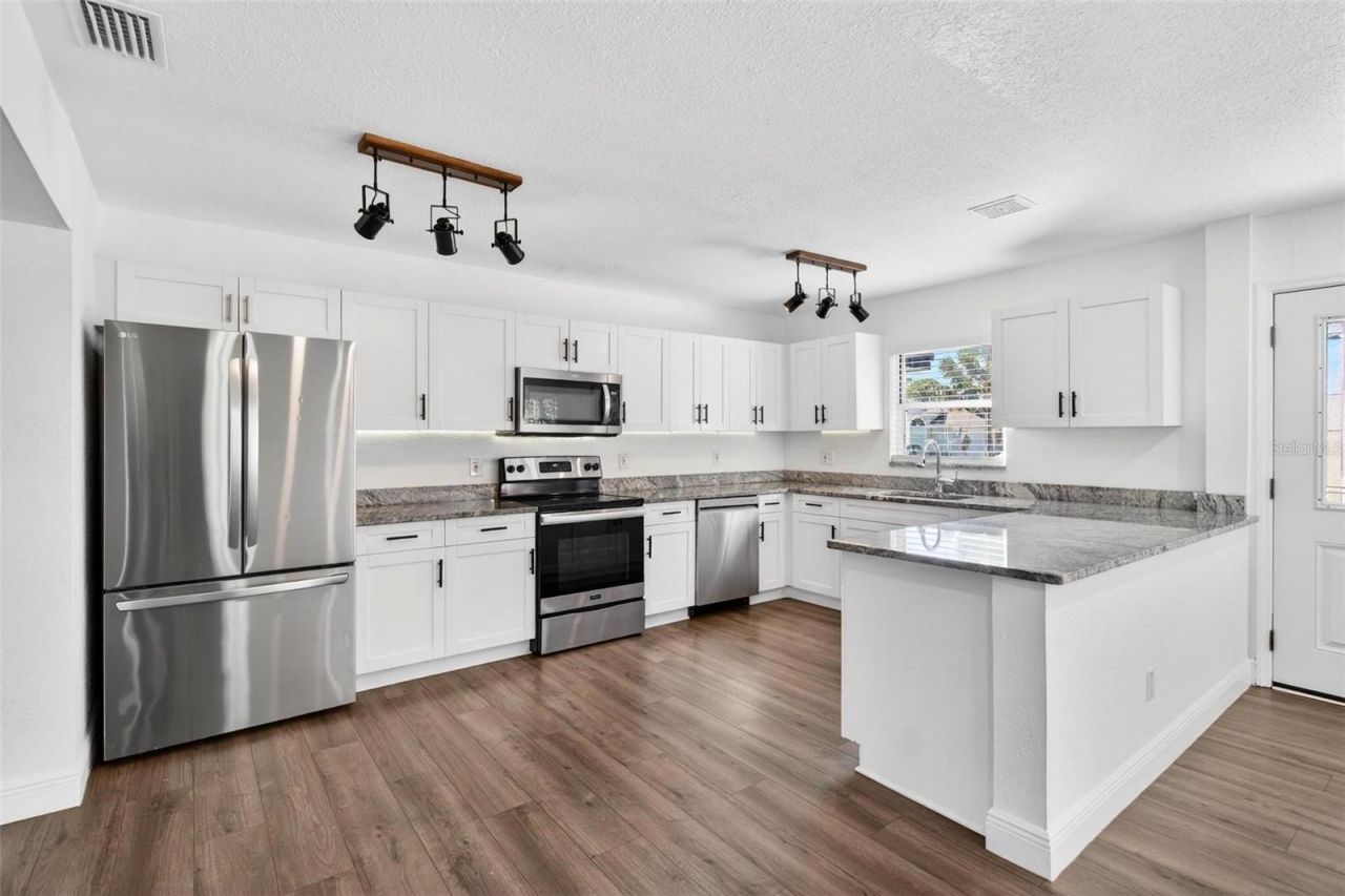 2867 51st Avenue S, Saint Petersburg, FL 33712 Photo