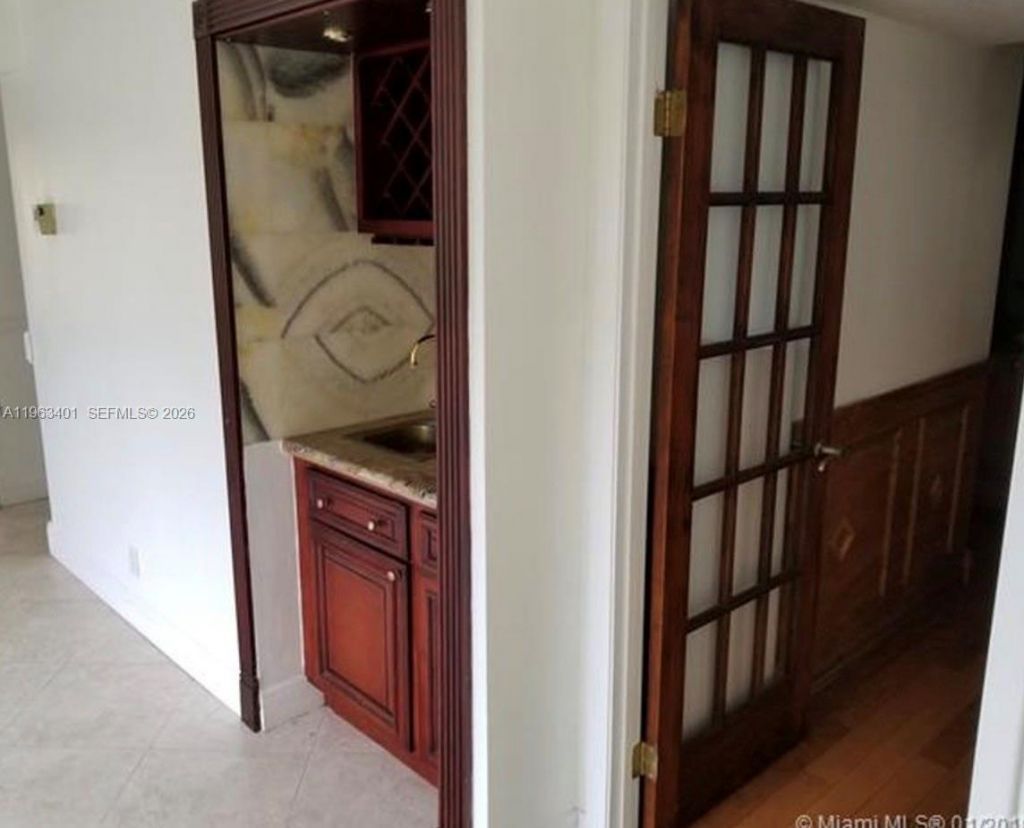 309 Lakeview Dr, Unit 204, Weston, FL 33326 Photo