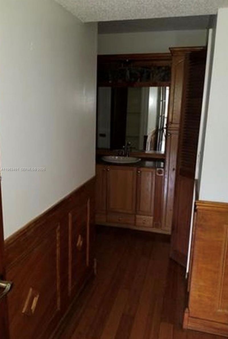 309 Lakeview Dr, Unit 204, Weston, FL 33326 Photo