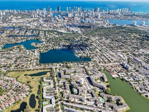 1401 NE 191st St , Unit D111, Miami, FL 33179