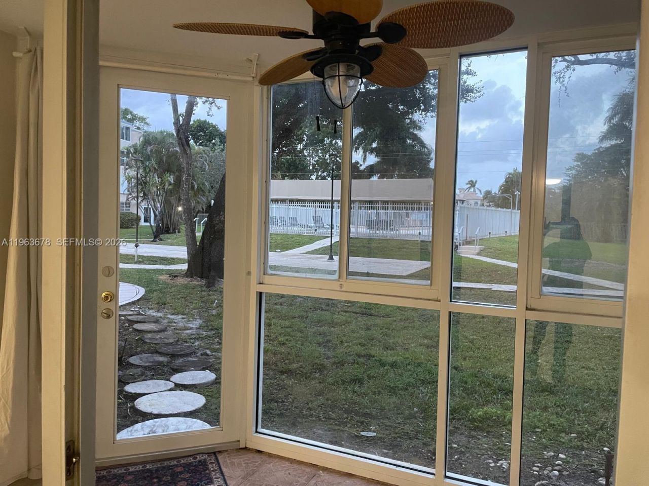 1401 NE 191st St , Unit D111, Miami, FL 33179 Photo