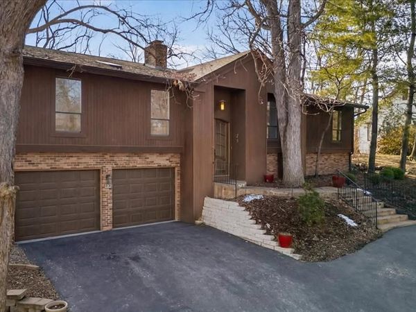 23 Marquette Drive, Lake St Louis, MO 63367