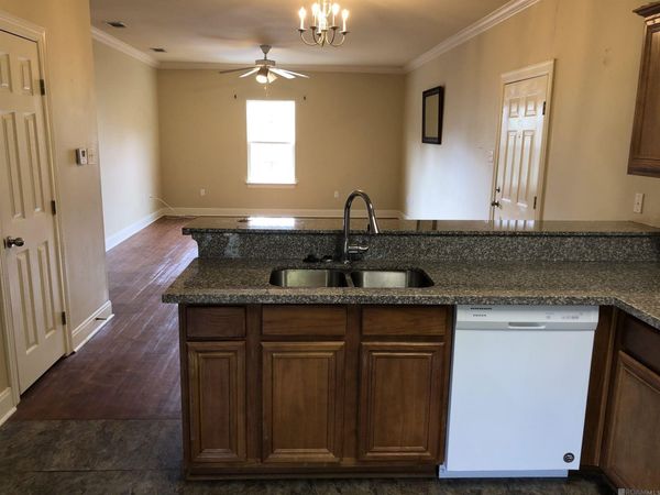 31855 La Hwy 16, Unit #303, Denham Springs, LA 70726