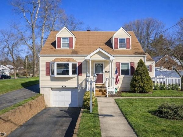 492 Eagle Rock Ave, Roseland, NJ 07068