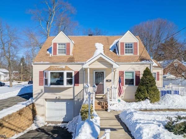 492 Eagle Rock Ave, Roseland, NJ 07068
