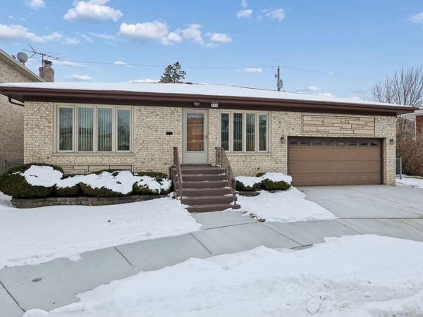 5818 N Octavia Avenue, Chicago, IL 60631