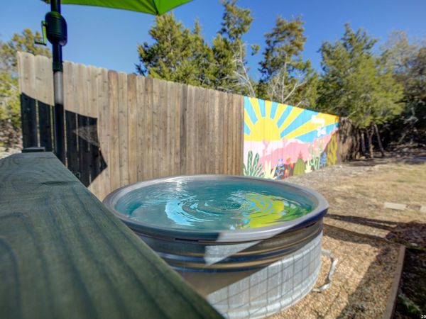 1827 Live Oak, Canyon Lake, TX 78133