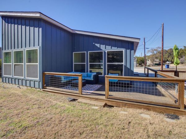 1827 Live Oak, Canyon Lake, TX 78133