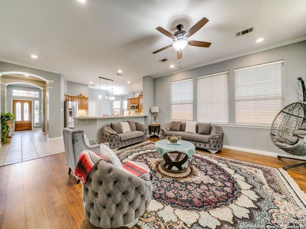 5918 Hart Field, San Antonio, TX 78249