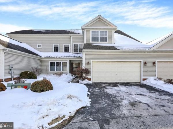 424 OAK HILL LANE, READING, PA 19610