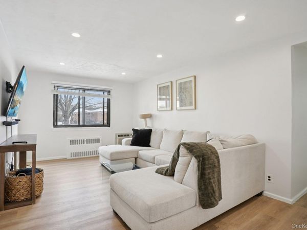 23 Lawrence Drive, Unit A, White Plains, NY 10603