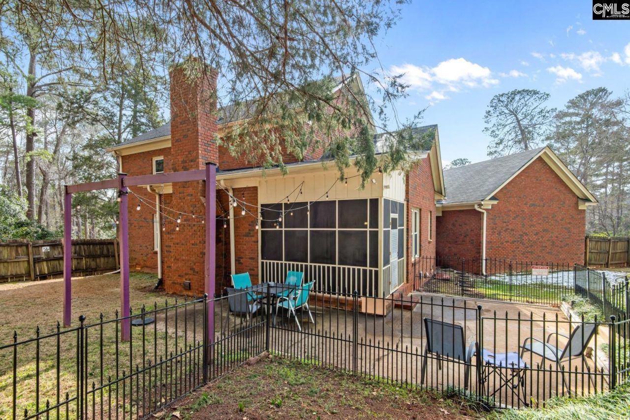 508 Timbertrail Court Photo 32