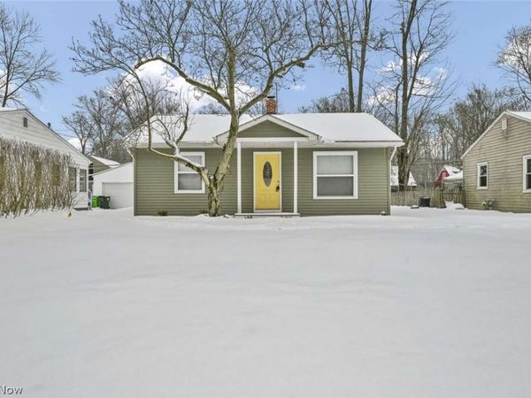 359 Dellwood Road, Avon Lake, OH 44012