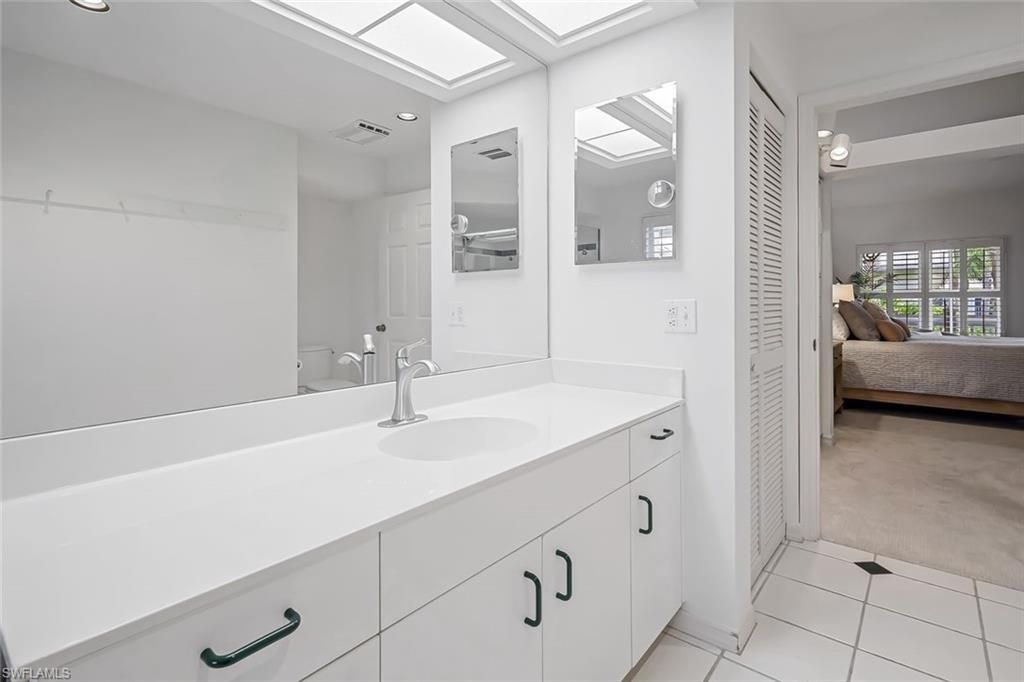 433 2nd St S, Unit B-202, Naples, FL 34102 Photo