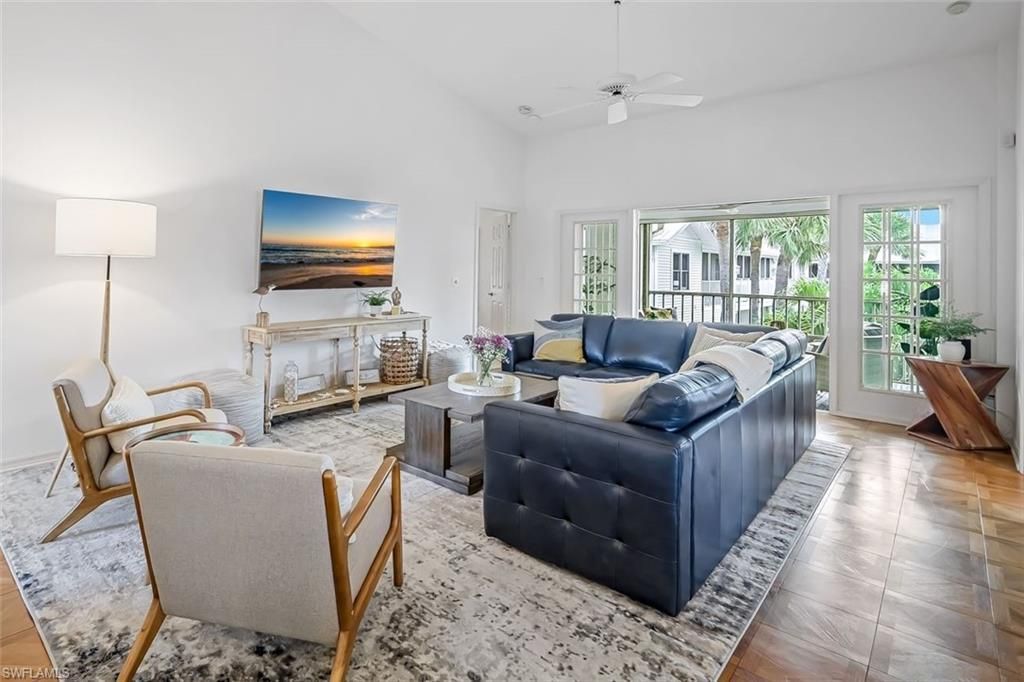 433 2nd St S, Unit B-202, Naples, FL 34102 Photo