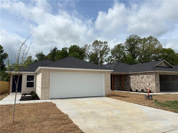 8732 Preston Wood Drive, Fort Smith, AR 72916