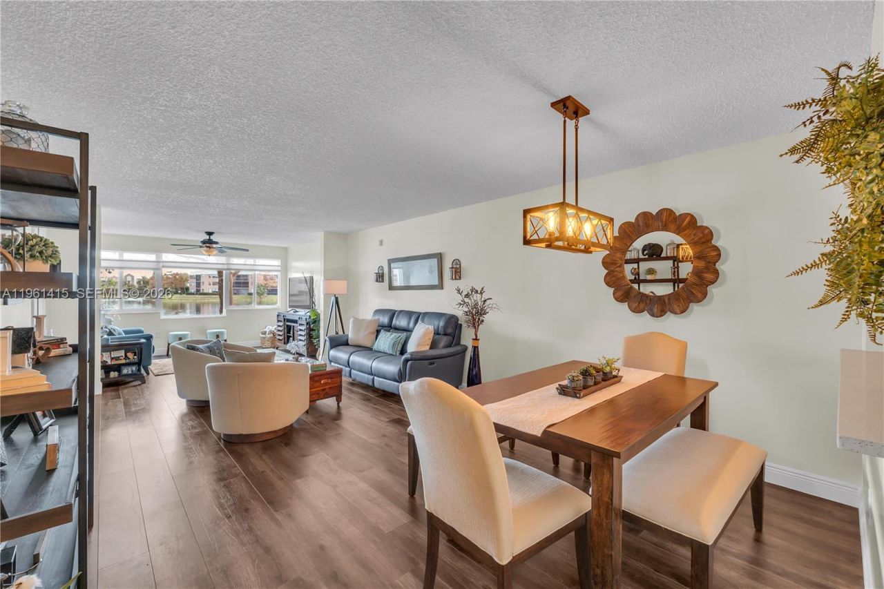 7406 N Devon Dr, Unit 108, Tamarac, FL 33321 Photo