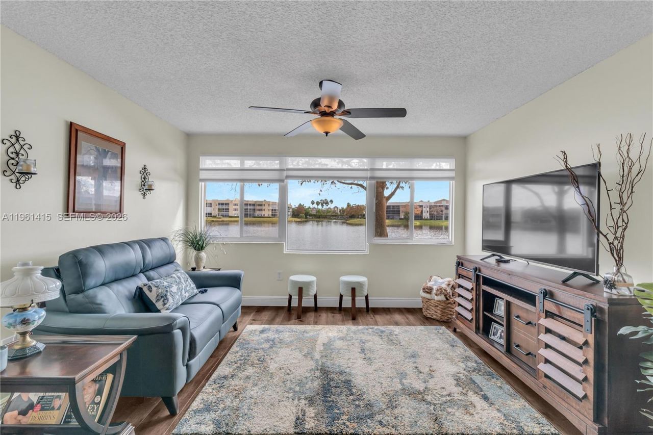 7406 N Devon Dr, Unit 108, Tamarac, FL 33321 Photo