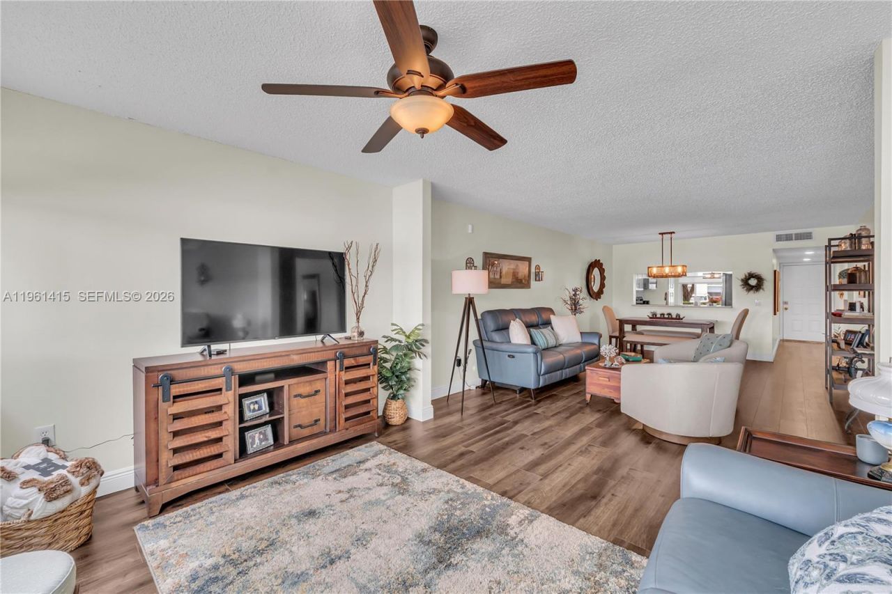 7406 N Devon Dr, Unit 108, Tamarac, FL 33321 Photo