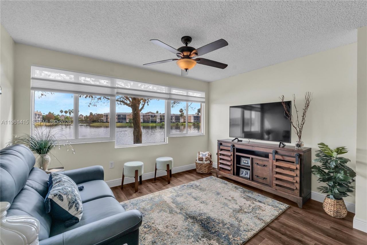 7406 N Devon Dr, Unit 108, Tamarac, FL 33321 Photo