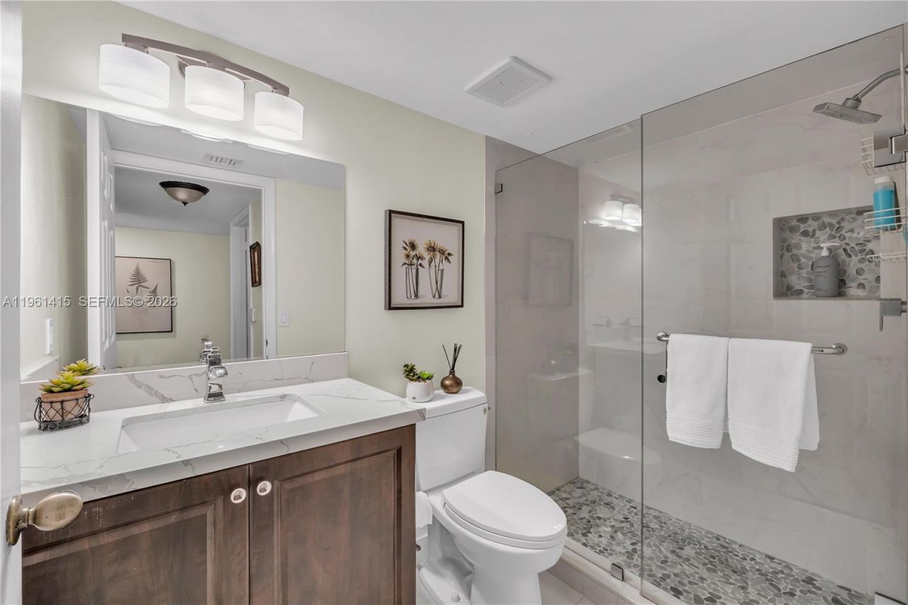 7406 N Devon Dr, Unit 108, Tamarac, FL 33321 Photo