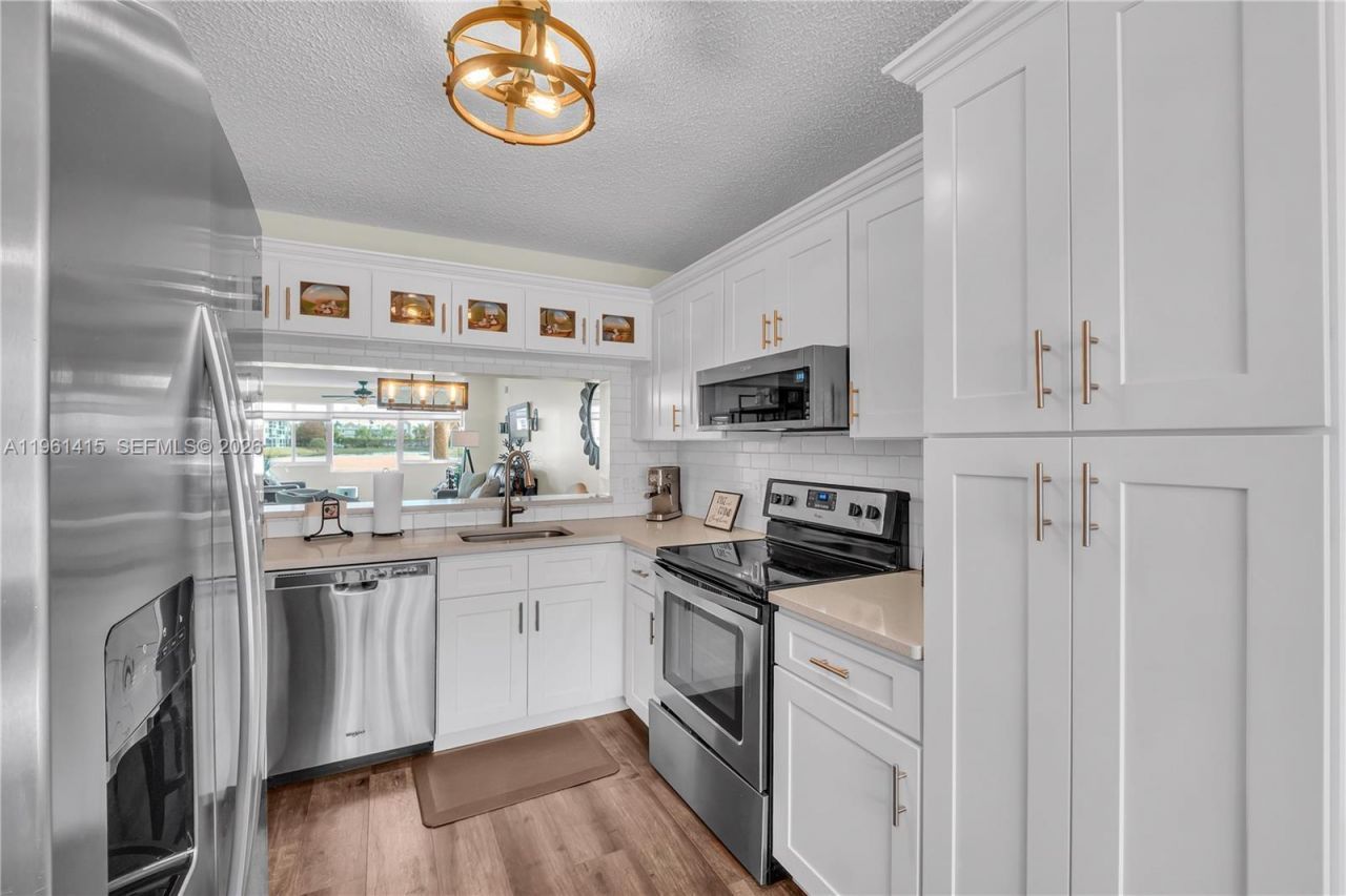 7406 N Devon Dr, Unit 108, Tamarac, FL 33321 Photo