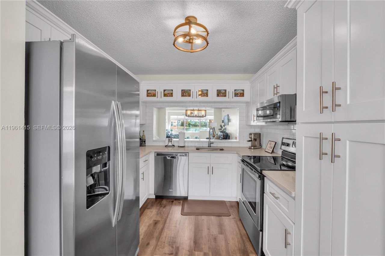 7406 N Devon Dr, Unit 108, Tamarac, FL 33321 Photo