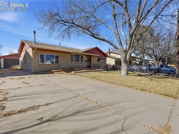 2609 Ridgewood Lane, Pueblo, CO 81005