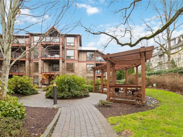 4529 West Saanich Rd, Unit 112, Saanich, BC V8Z 3G3