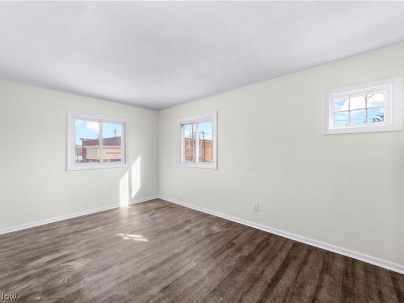 170 E 220th Street, Euclid, OH 44123 Photo 12