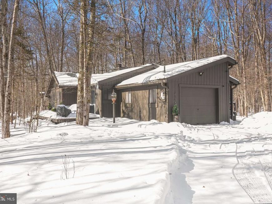 2105 Blue Ox Road, Pocono Pines, PA 18350 Main Photo