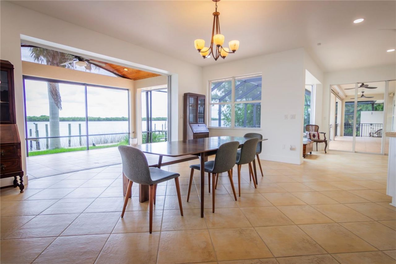 3656 Peace River Drive, Punta Gorda, FL 33983 Photo