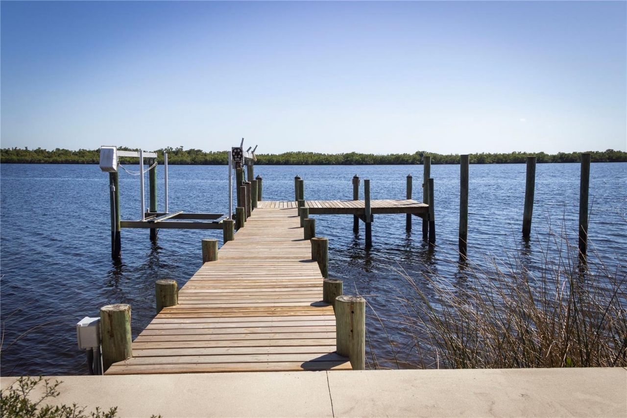 3656 Peace River Drive, Punta Gorda, FL 33983 Photo