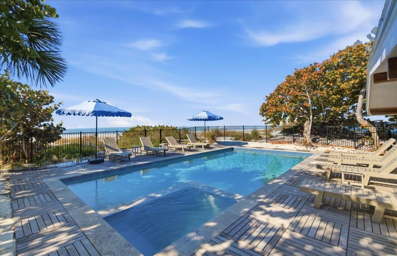 102 Tuna Street, Anna Maria, FL 34216 Photo