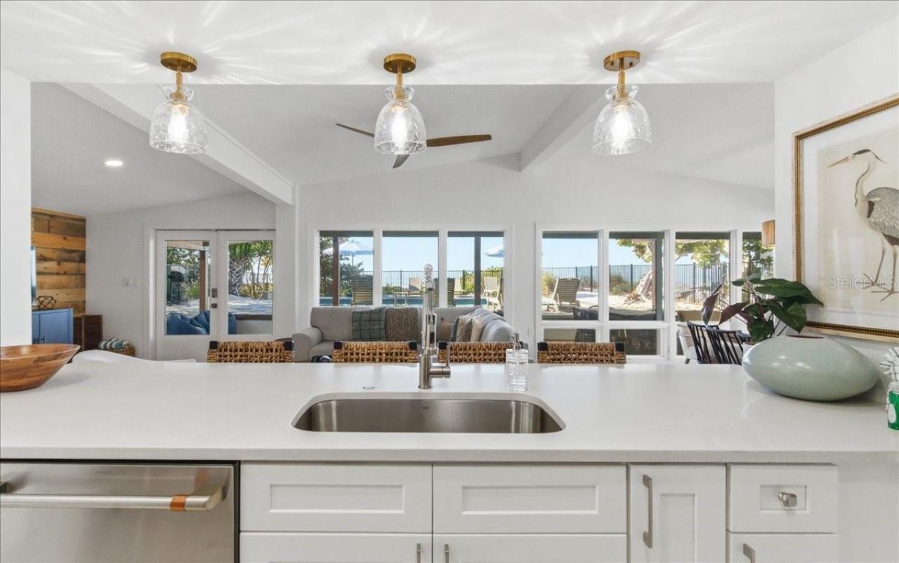 102 Tuna Street, Anna Maria, FL 34216 Photo