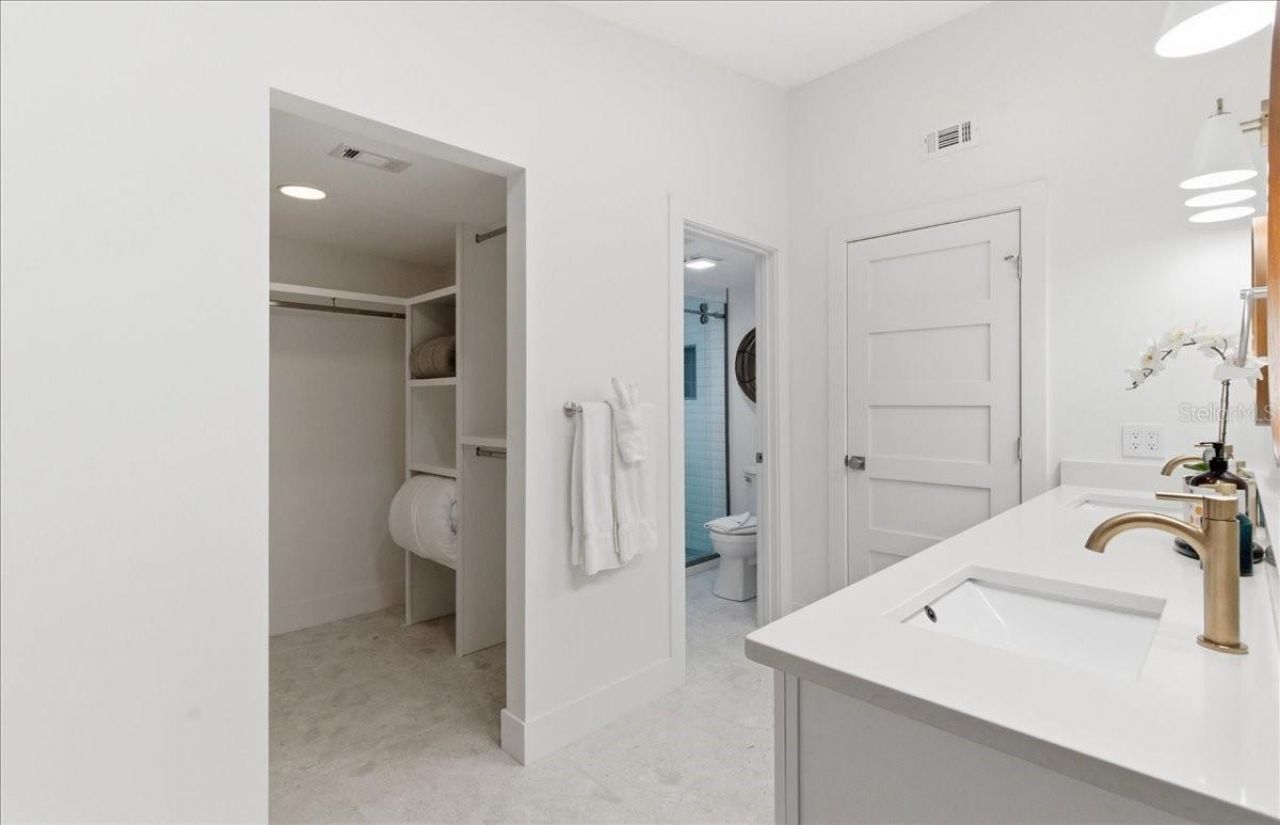 102 Tuna Street, Anna Maria, FL 34216 Photo