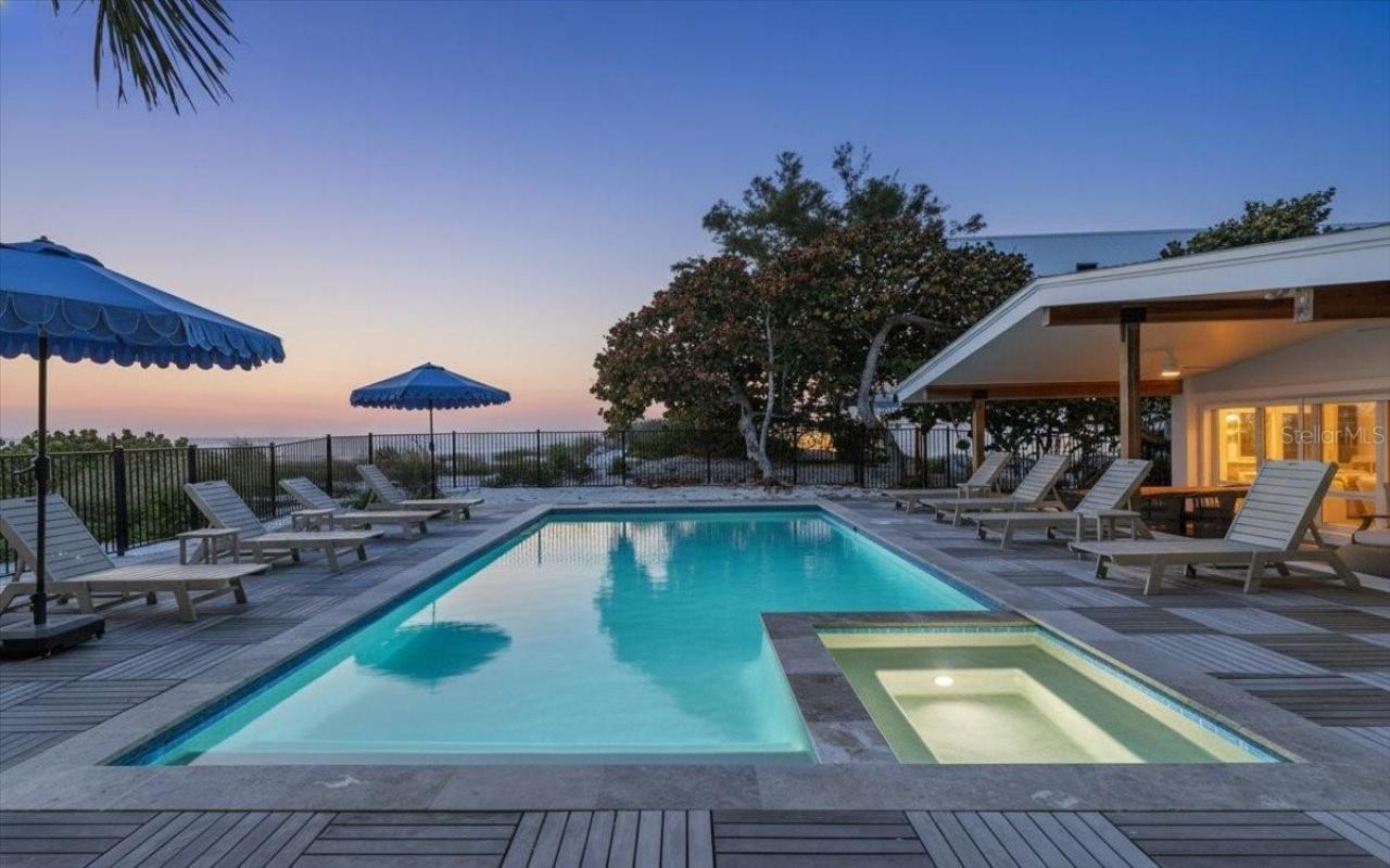 102 Tuna Street, Anna Maria, FL 34216 Photo