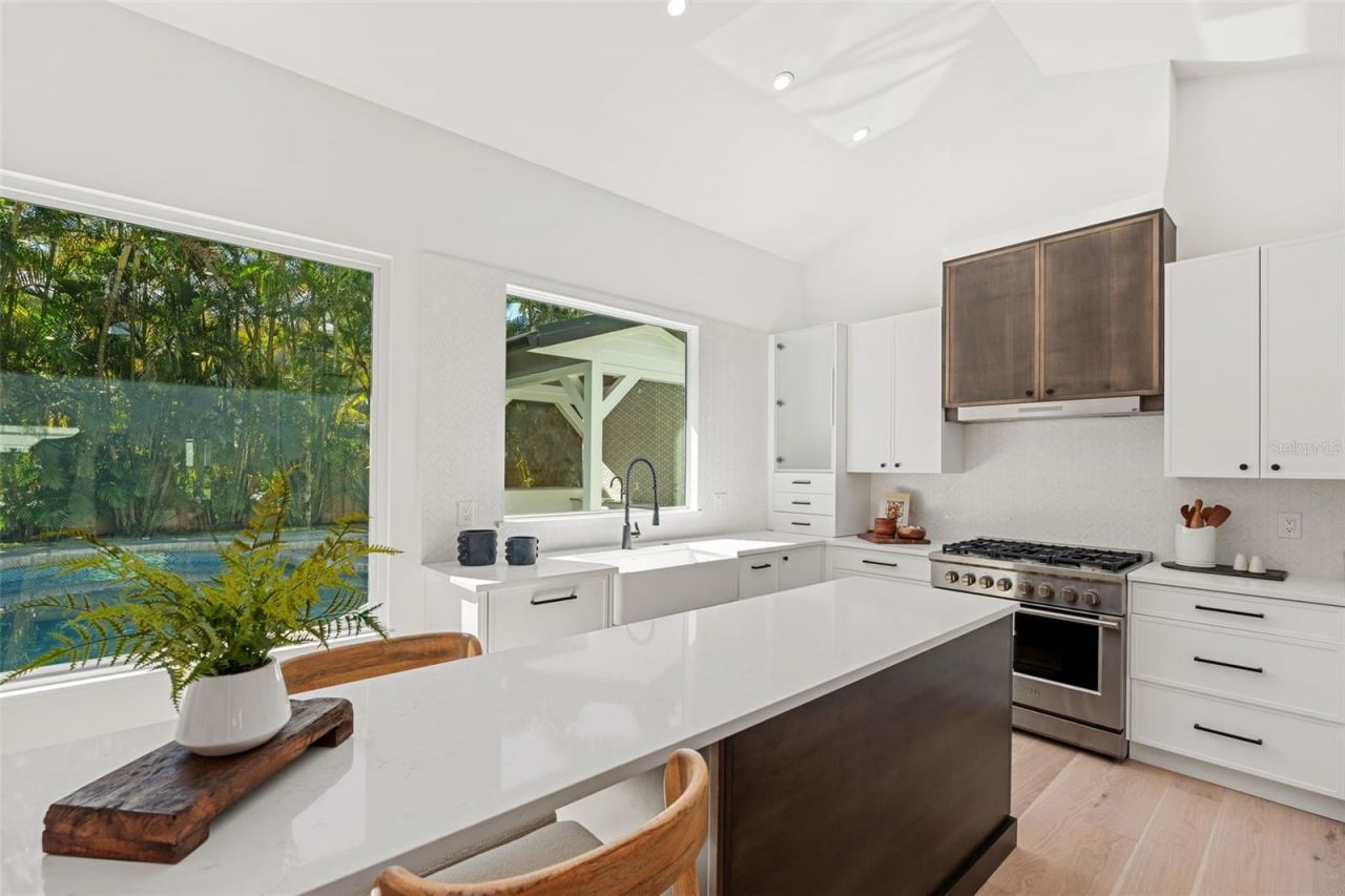 1834 Bougainvillea Street, Sarasota, FL 34239 Photo