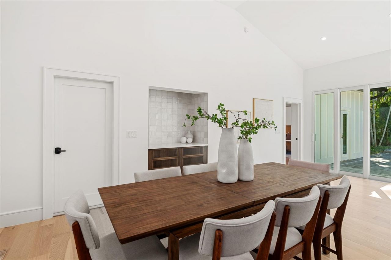 1834 Bougainvillea Street, Sarasota, FL 34239 Photo