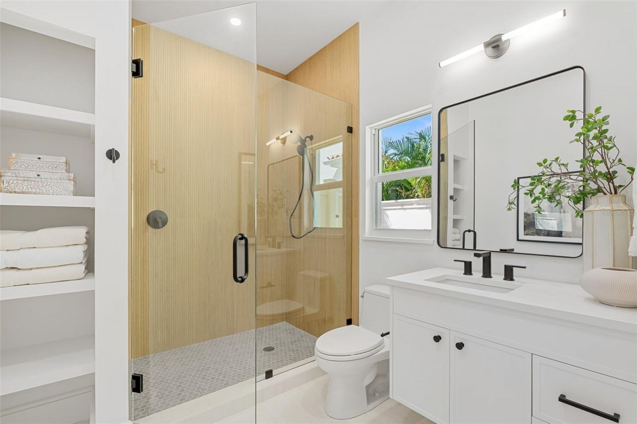 1834 Bougainvillea Street, Sarasota, FL 34239 Photo